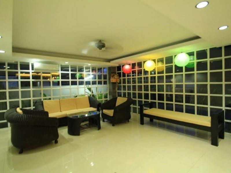 Airport Kuta Hotel And Residences Tuban Exterior foto