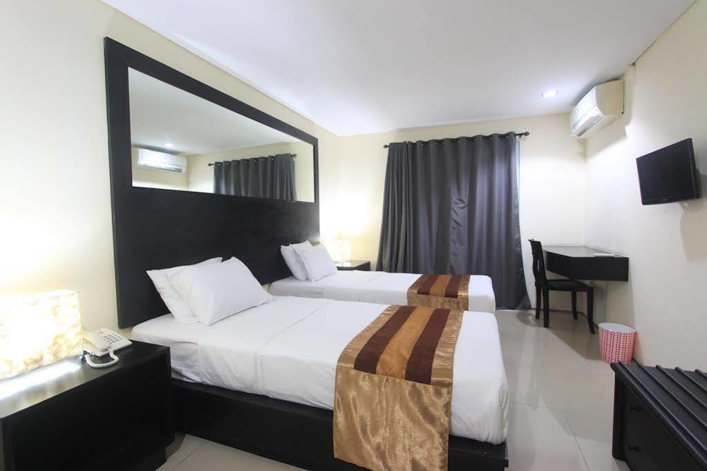 Airport Kuta Hotel And Residences Tuban Exterior foto